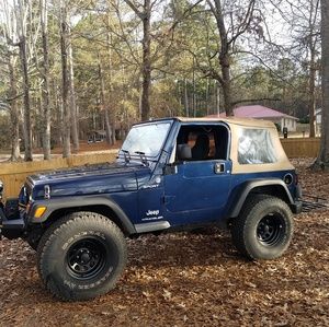 Meet your Posher, Cody